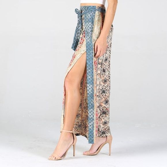 Dual Print Tie Waist Split Leg Pant - Picture 2 of 8